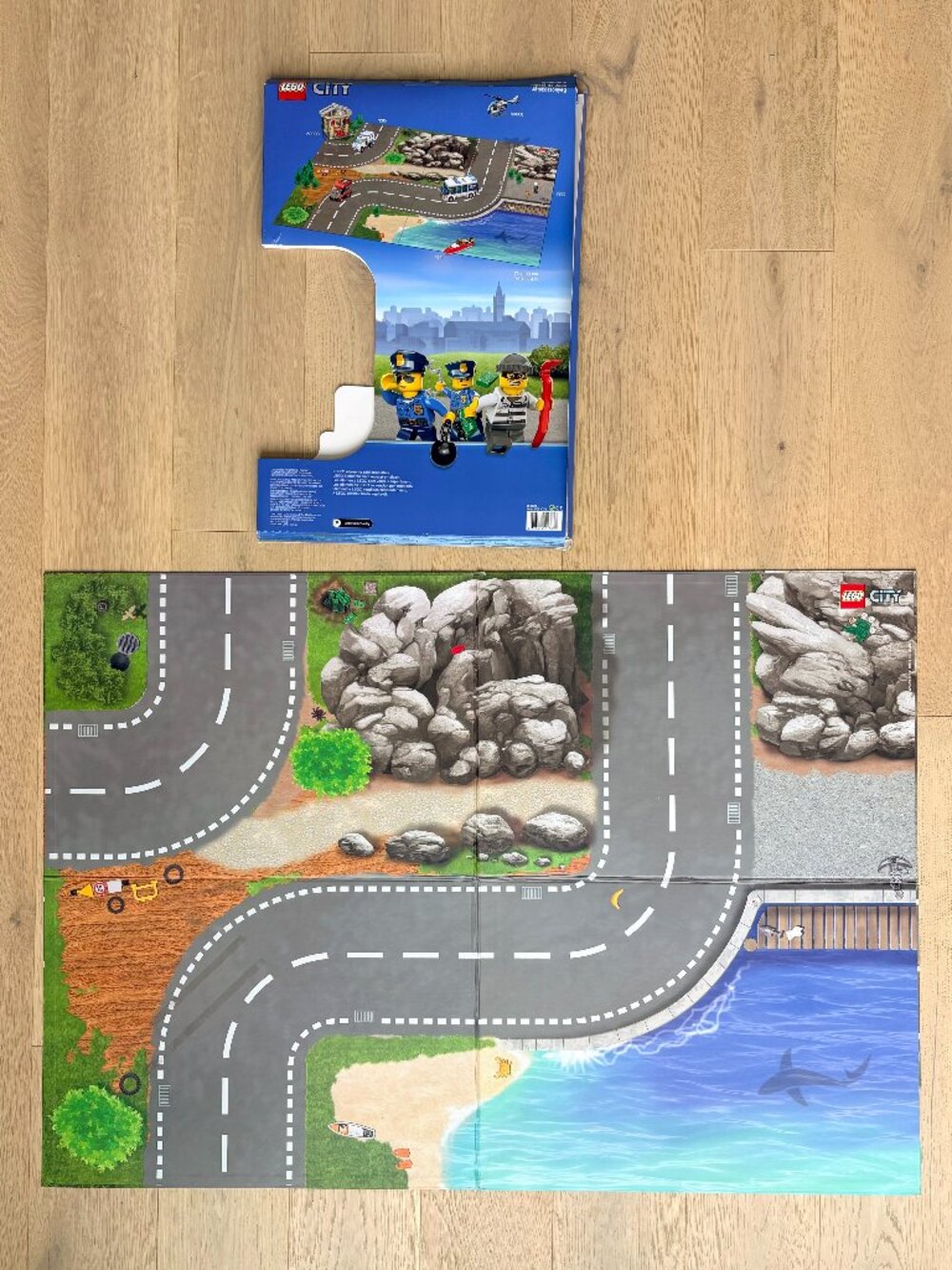 Lego City Playmat 850929 (2-sided / 2 scenes) 27.6" x 39.4"